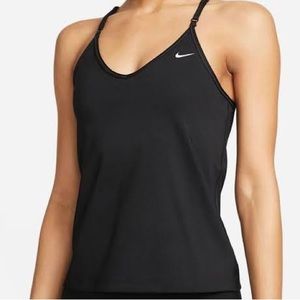 Nike women’s Indy